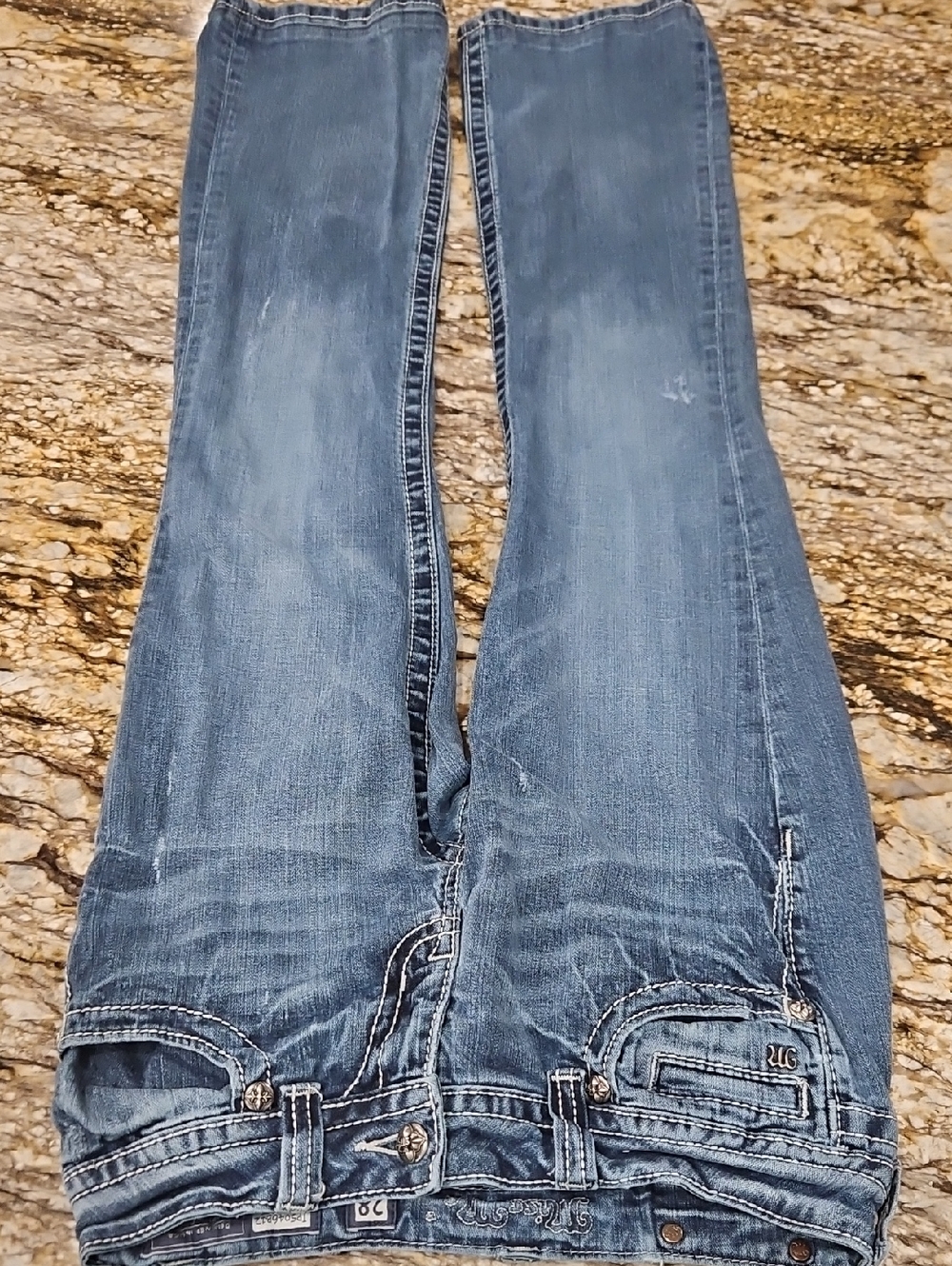 Miss Me Distressed Jeans Size 28 Inseam 30.5" Rise 5" Missing Rivets On Label